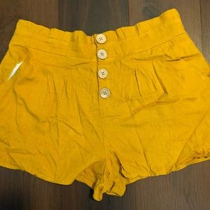 High waisted Mustard shorts